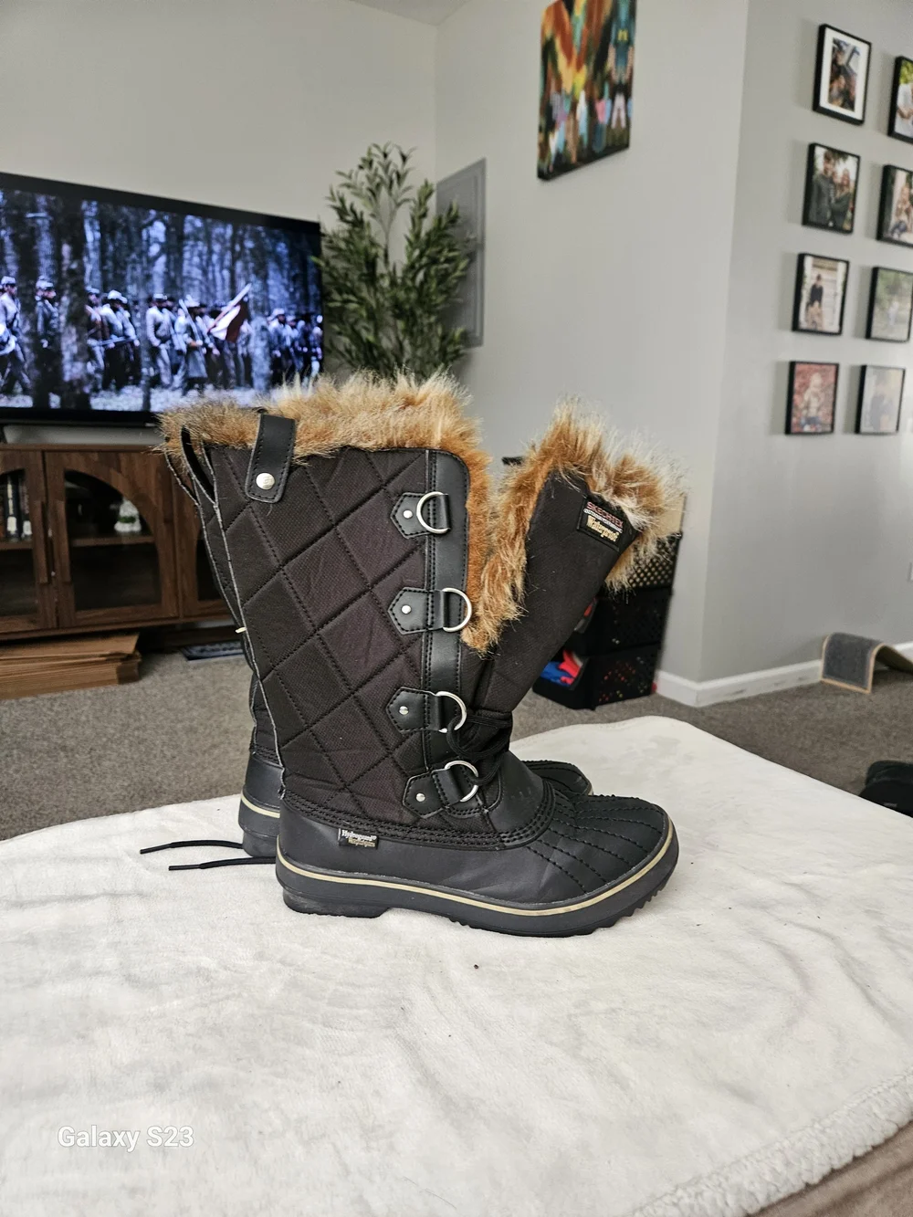 Skechers SkechTex Waterproof Winter Snow Boots Women's Size 8 Faux Fur Insulated